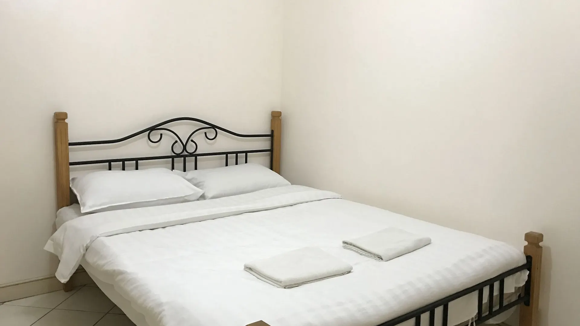 Sunset & Seaview Vacation Condos At Marina Court Resort Condo コタキナバル 3*,