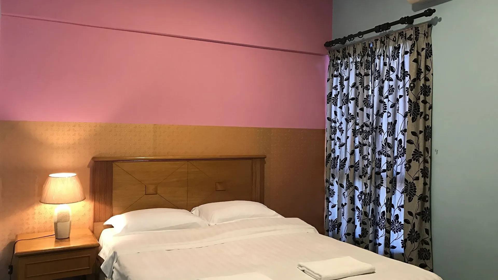 Sunset & Seaview Vacation Condos At Marina Court Resort Condo コタキナバル 3*,