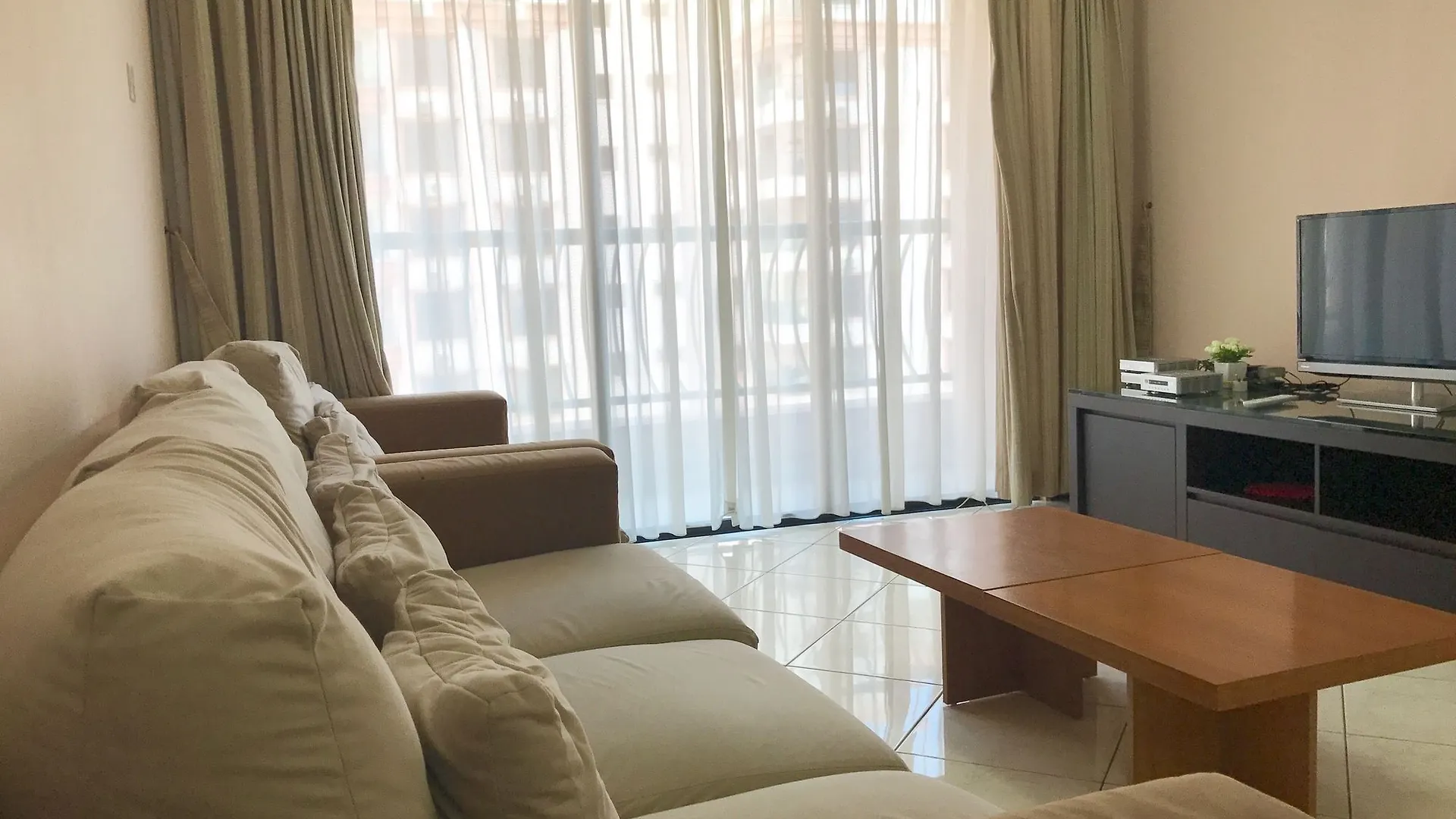 Sunset & Seaview Vacation Condos At Marina Court Resort Condo 亞庇