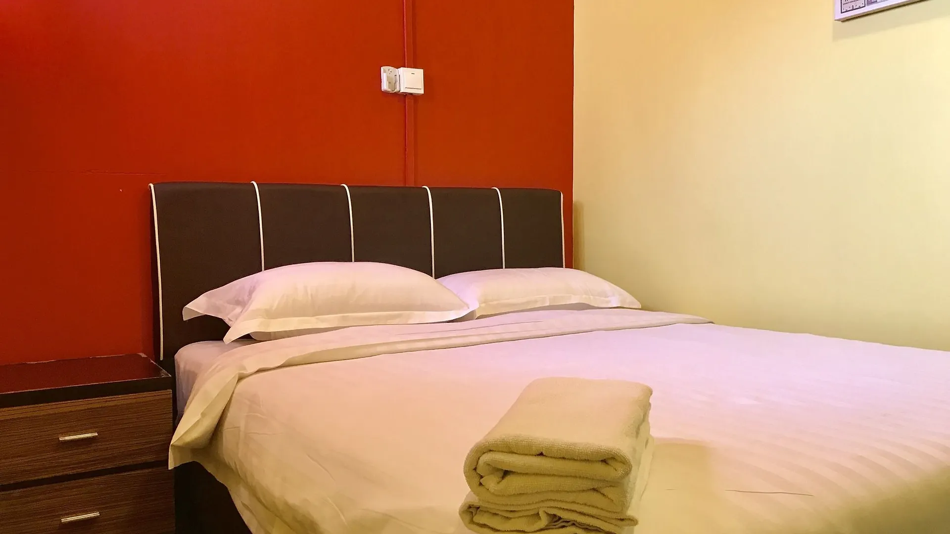 酒店 Sunset & Seaview Vacation Condos At Marina Court Resort Condo 亞庇
