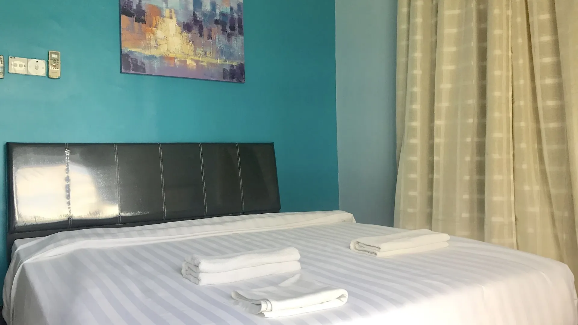 Sunset & Seaview Vacation Condos At Marina Court Resort Condo 亞庇 3*,